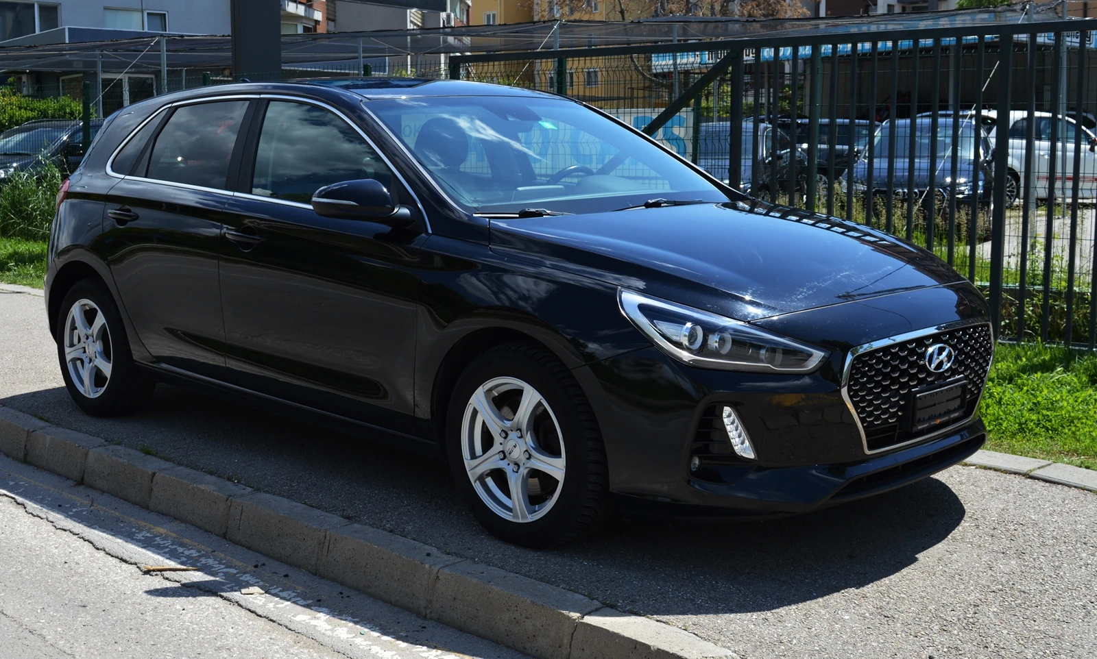 Hyundai I30 1.4 T-GDI AUTOMAT ШВЕЙЦАРИЯ - изображение 3