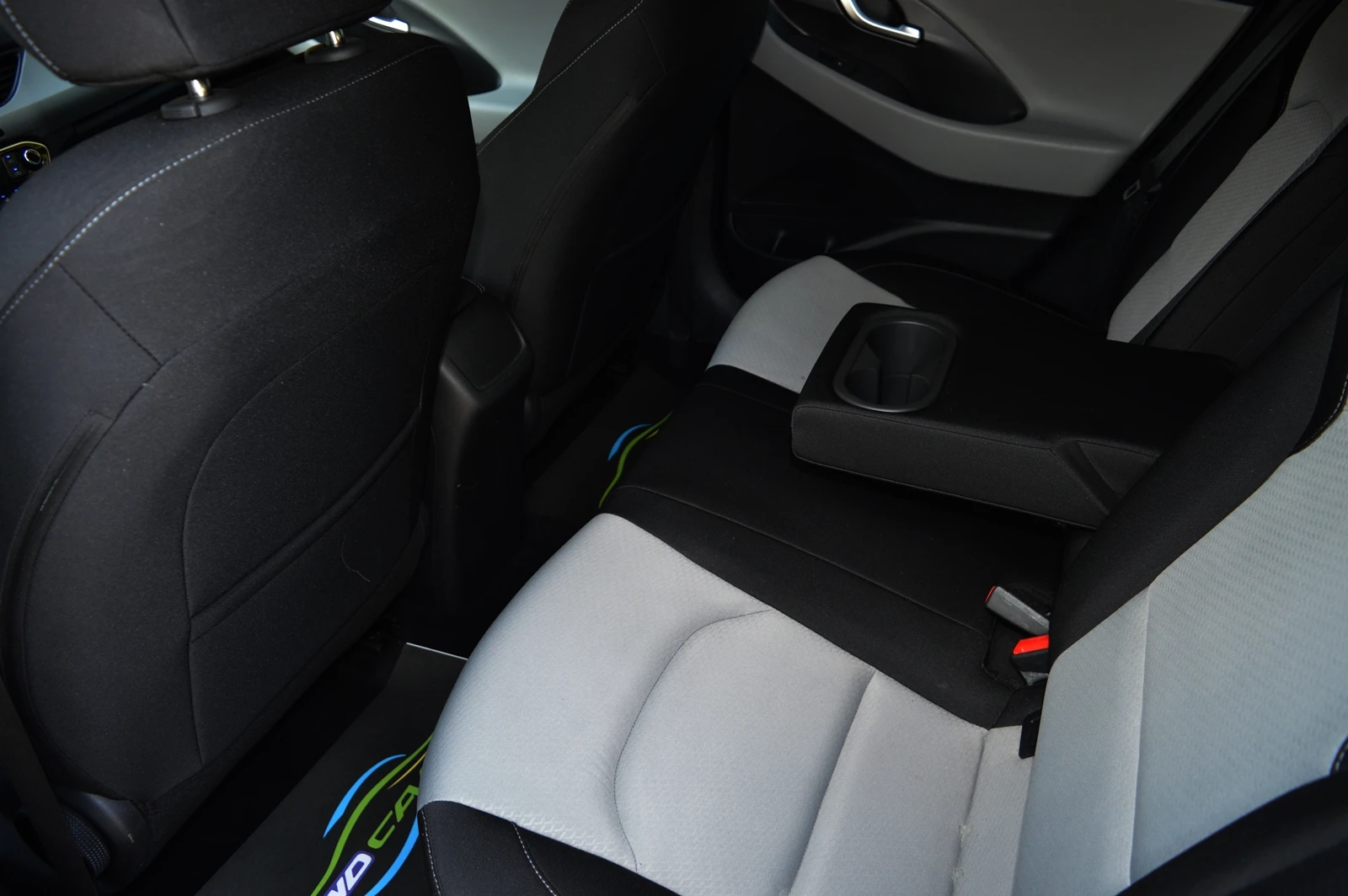 Hyundai I30 1.4 T-GDI AUTOMAT ШВЕЙЦАРИЯ - изображение 8