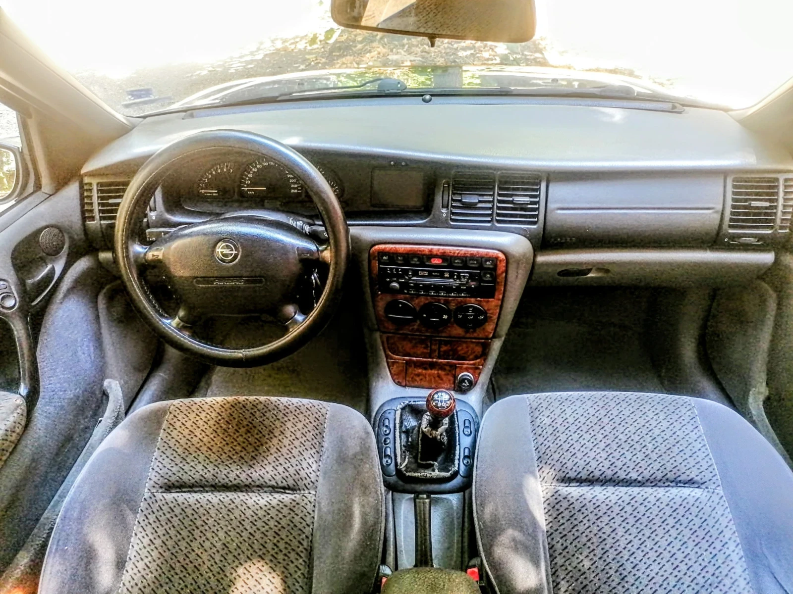 Opel Vectra | 2.0 16V | CDX package |  - изображение 7