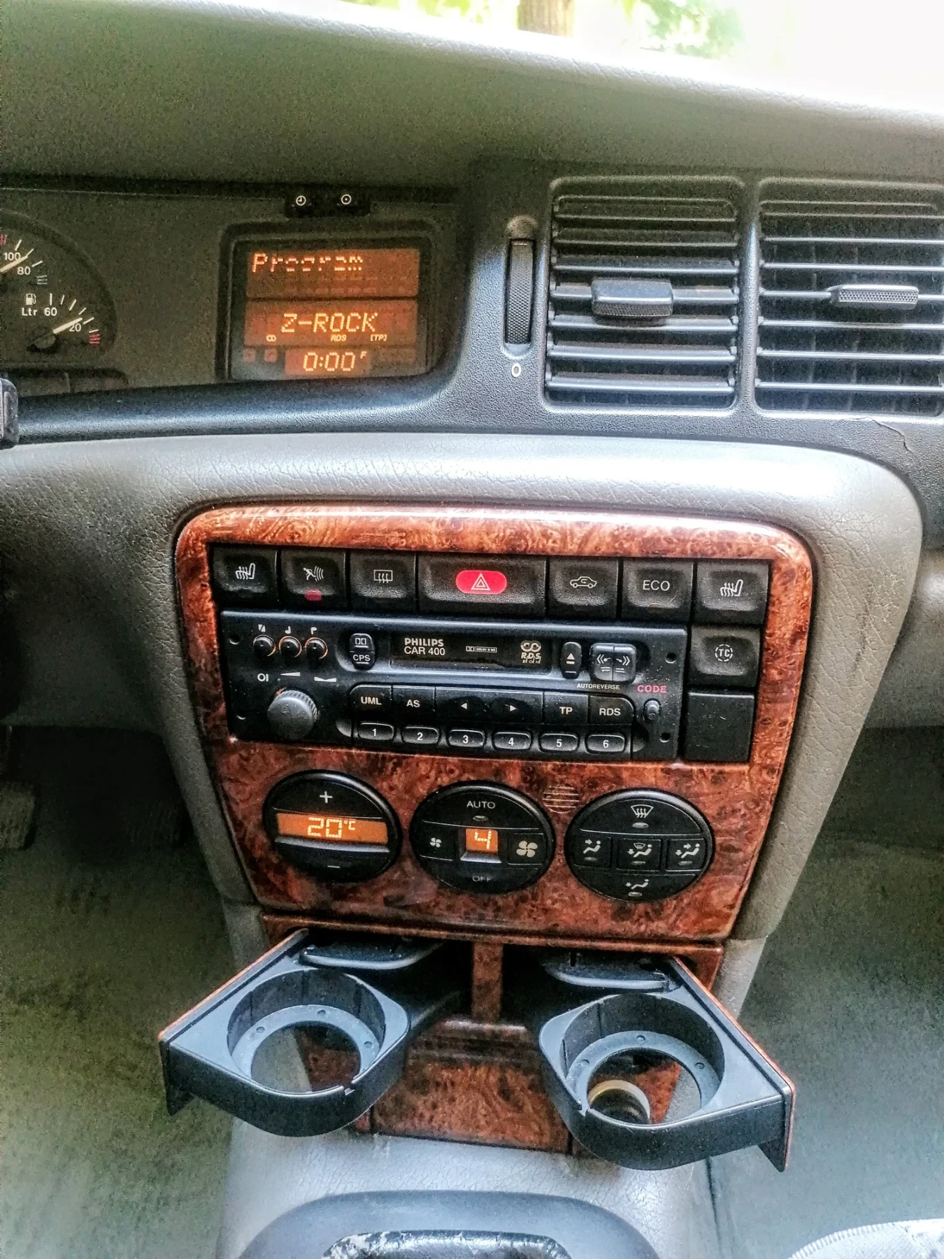 Opel Vectra | 2.0 16V | CDX package |  - изображение 8