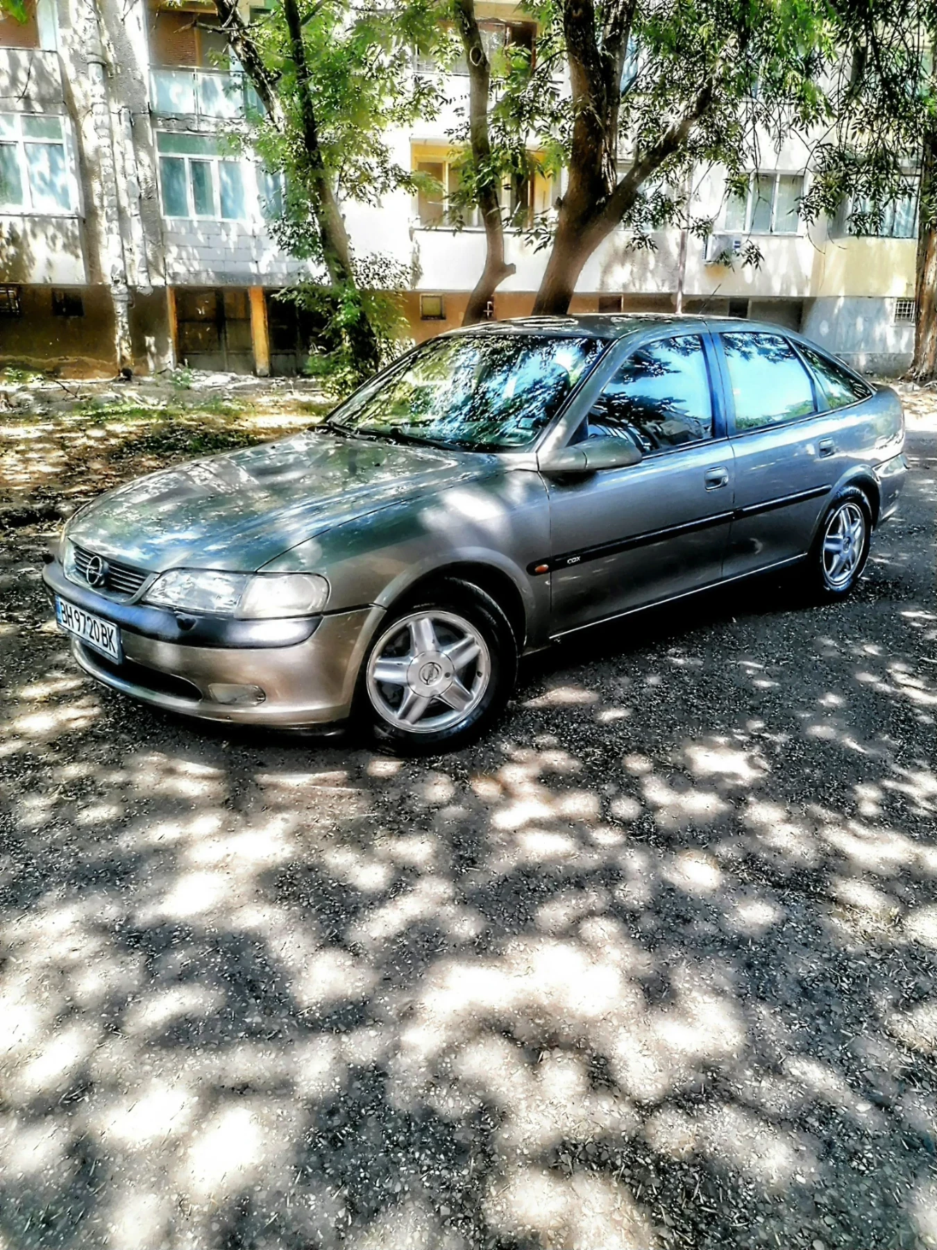 Opel Vectra | 2.0 16V | CDX package |  - изображение 2