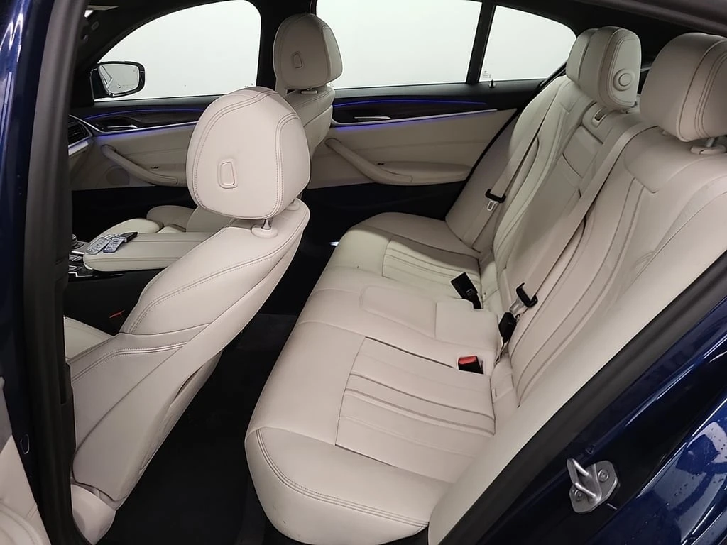 BMW 530E * xDrive iPerformance * CARFAX *    | Mobile.bg   13