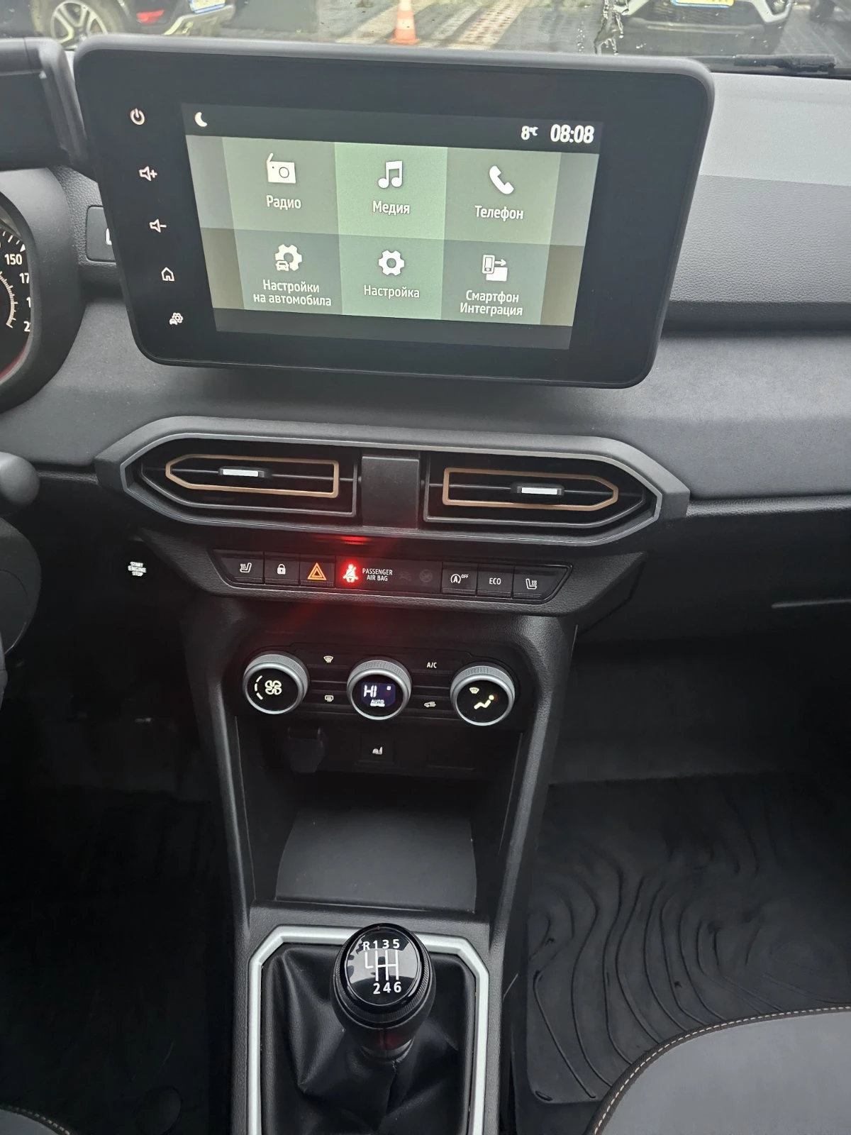 Dacia Sandero 1.0 TCe 90 Stop&Start LPG - изображение 9