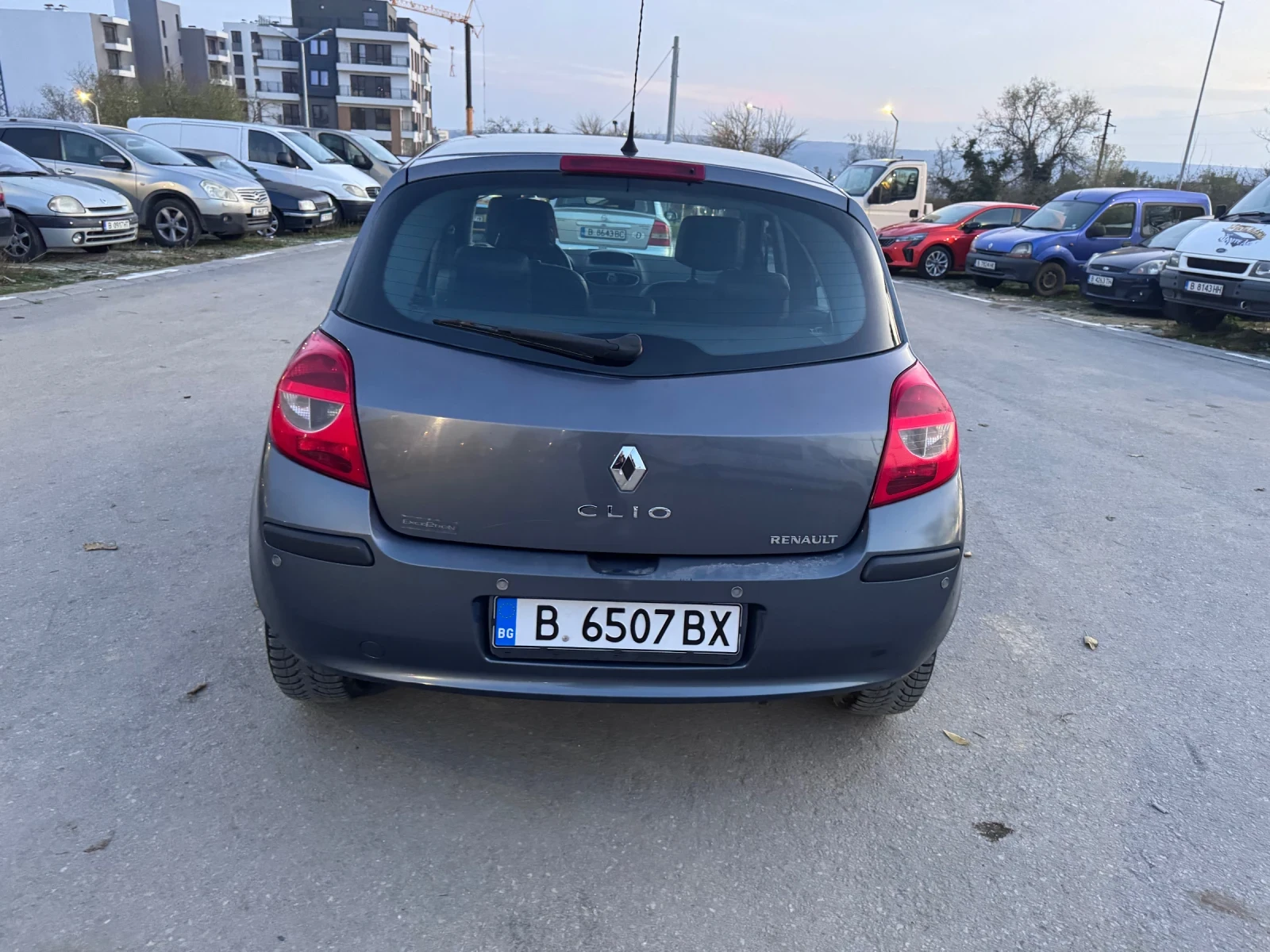 Renault Clio 1.2 Бензин - изображение 8