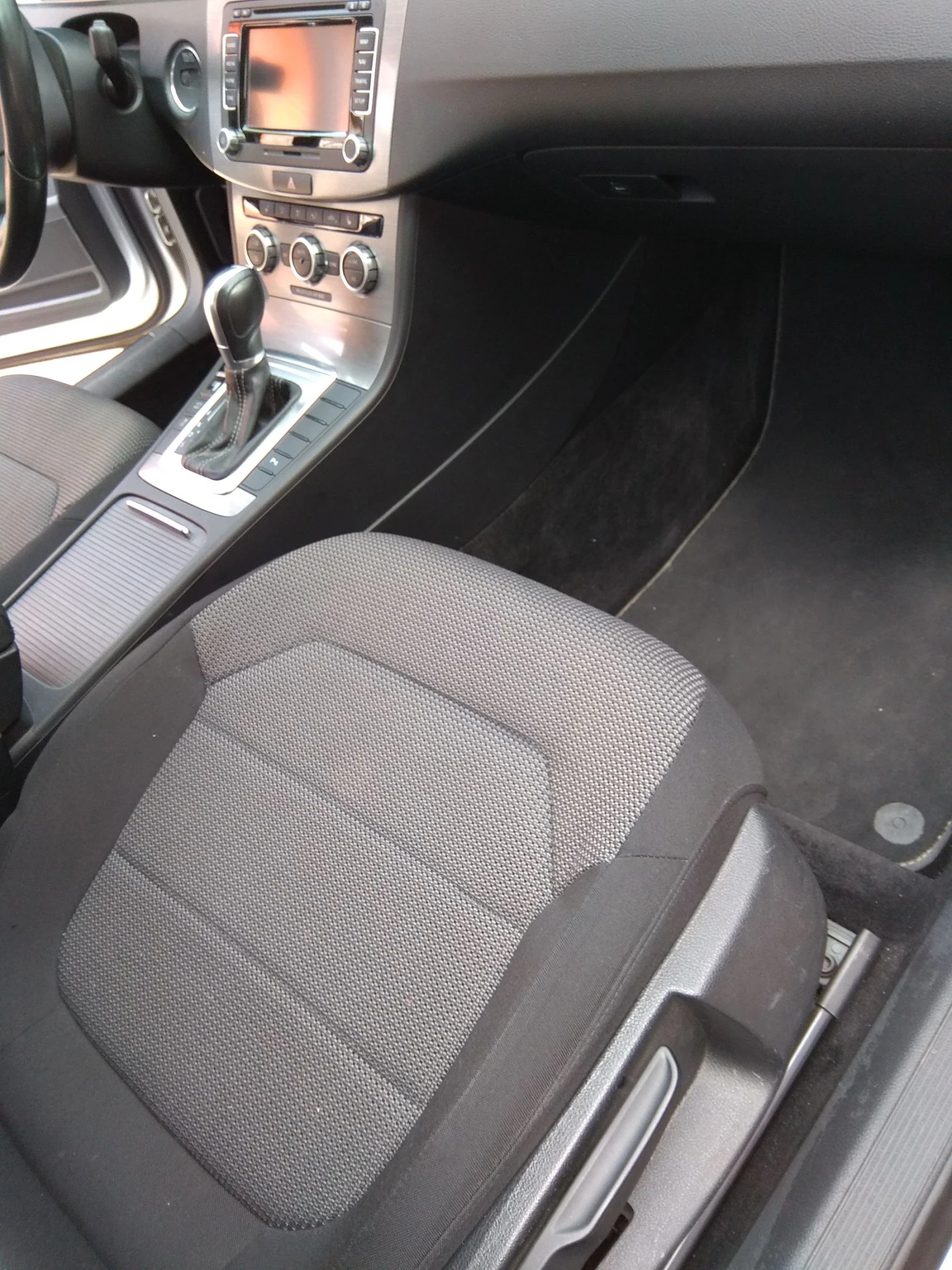 VW Passat VARIANT COMFORTlINE 1, 4 TSI МЕТАН - БЕНЗИН  - изображение 5