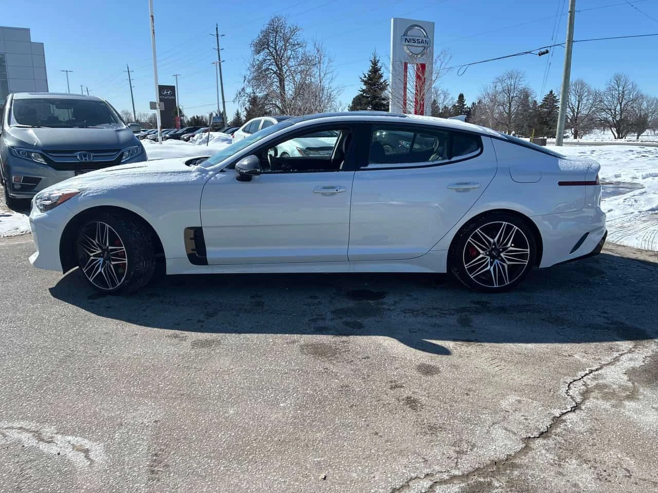 Kia Stinger * AWD * ПОДГРЕВ* KEYLESS* ПАНО*  - изображение 2