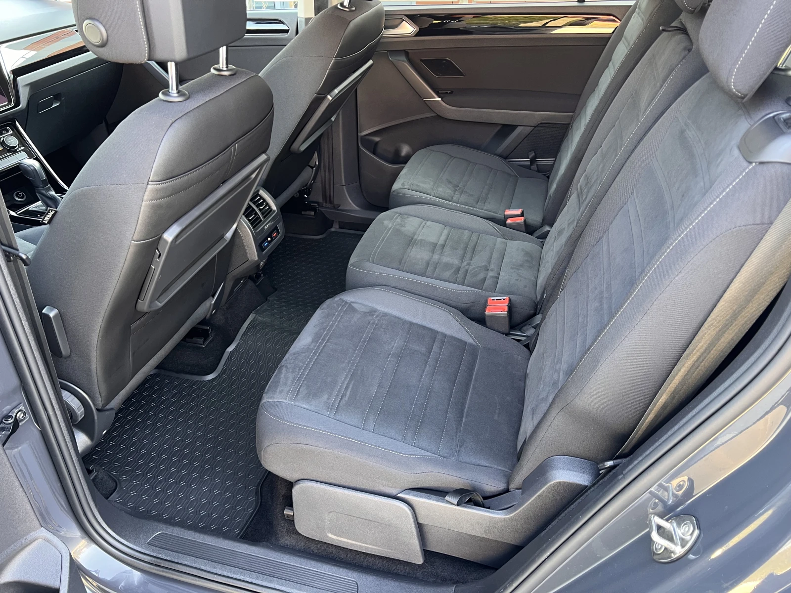 VW Touran Elegance/2.0TDI/150k.c./7AT/6+ 1 | Mobile.bg � ����������� 10