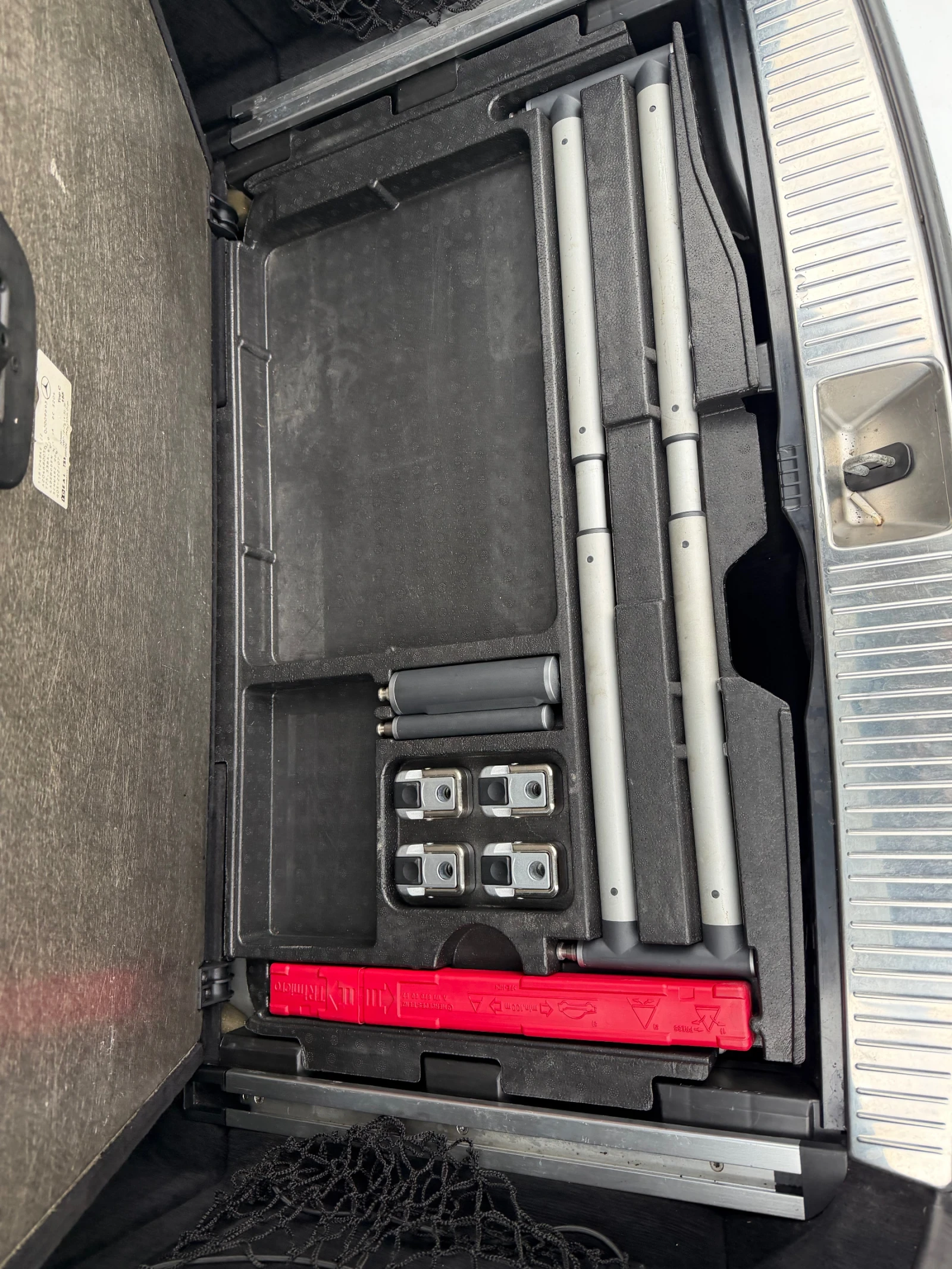 Mercedes-Benz C 320 AVANTGARDE, снимка 12 - Автомобили и джипове - 53949752