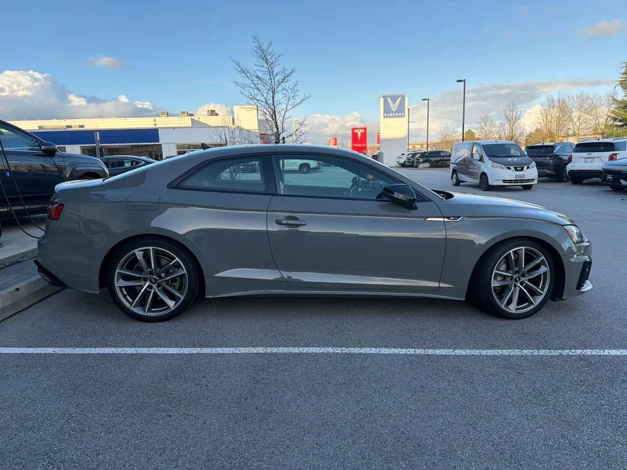 Audi A5  Technik /DISTRONIC/360/B&O/PANO/NAVI, снимка 3 - Автомобили и джипове - 53977556