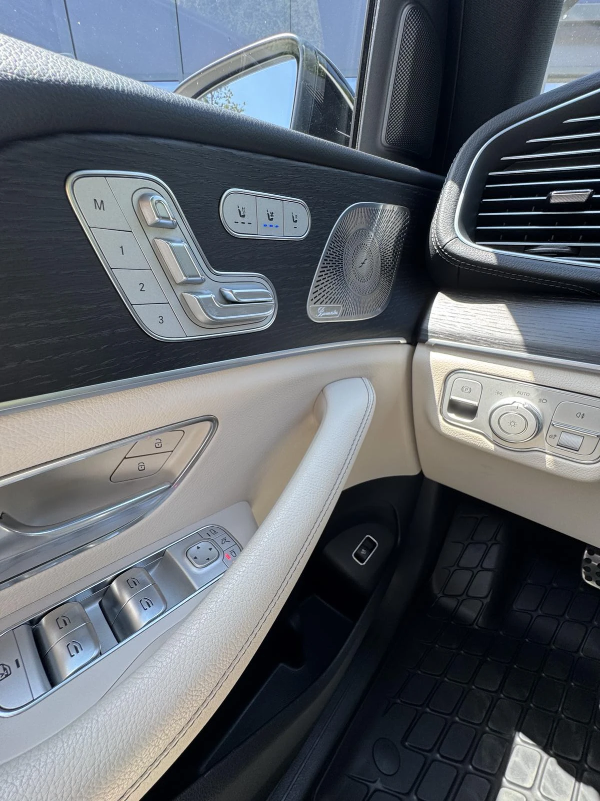 Mercedes-Benz GLS 450 5+ 1, снимка 13 - Автомобили и джипове - 55047213