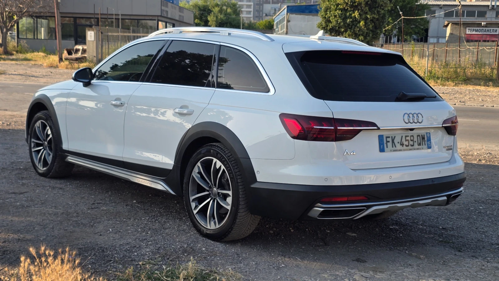 Audi A4 Allroad 40TDI* 190к.с* QUATRRO* MATRIX* VIRTUAL* DISTRONIK, снимка 4 - Автомобили и джипове - 55115875