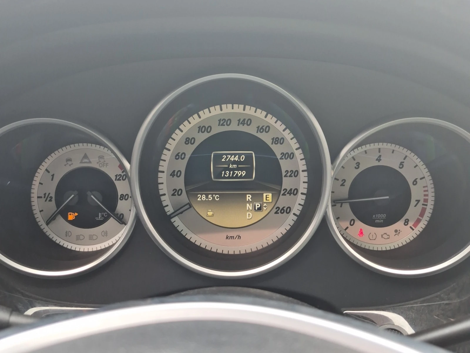 Mercedes-Benz CLS 550 AMG ПАКЕТ/CARFAX ПОДГРЕВ/ПАМЕТ/ПАНОРАМА, снимка 9 - Автомобили и джипове - 55802328
