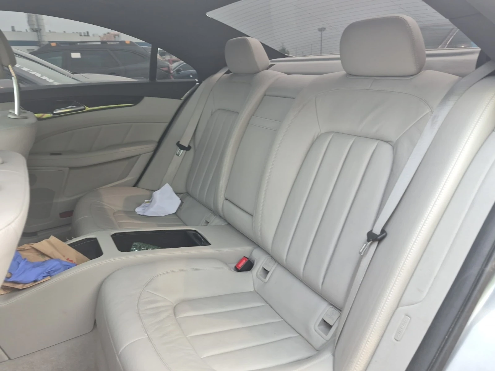 Mercedes-Benz CLS 550 AMG ПАКЕТ/CARFAX ПОДГРЕВ/ПАМЕТ/ПАНОРАМА, снимка 12 - Автомобили и джипове - 55802328