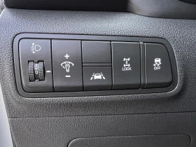 Hyundai Tucson Face 4x4 Дистроник Keyless Кожа Подгрев Нави Камер, снимка 11