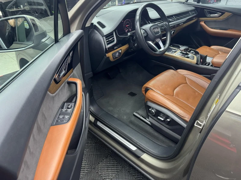 Audi Q7, снимка 6 - Автомобили и джипове - 52928215