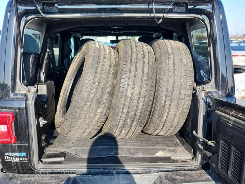 Jeep Wrangler 4xe Unlimited Sahara | PLUG-IN HYBRID | 2 КЛЮЧА | , снимка 17 - Автомобили и джипове - 53573899