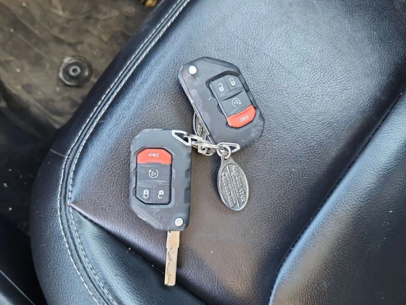 Jeep Wrangler 4xe Unlimited Sahara | PLUG-IN HYBRID | 2 КЛЮЧА | , снимка 13 - Автомобили и джипове - 53573899