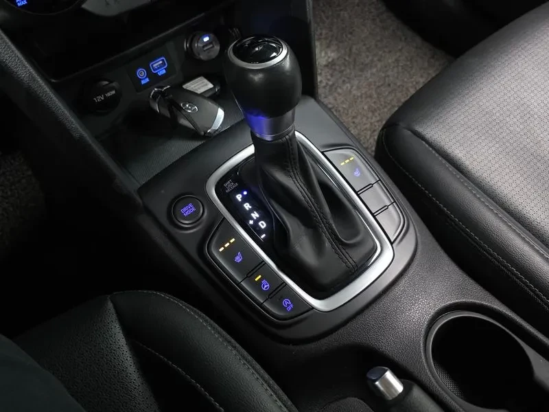 Hyundai Kona 1.6, снимка 9 - Автомобили и джипове - 54627131