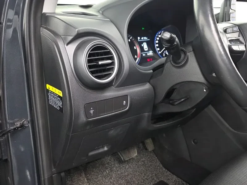 Hyundai Kona 1.6, снимка 13 - Автомобили и джипове - 54627131
