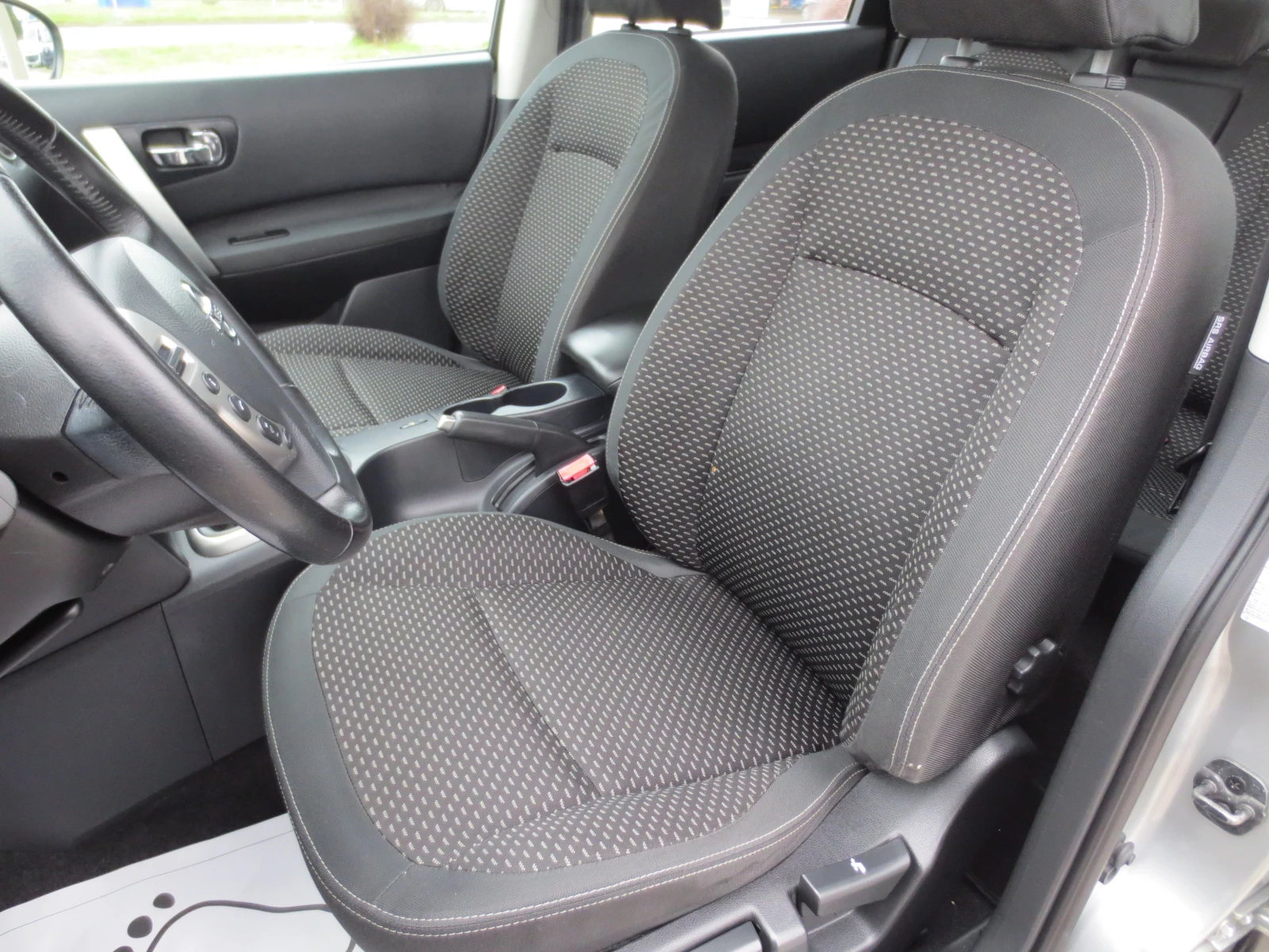 Nissan Qashqai 1.6 i  - изображение 10