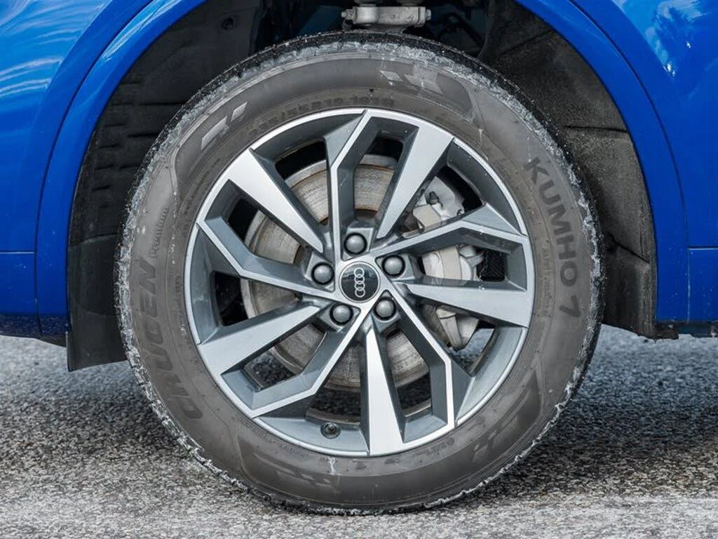 Audi Q5 Progressiv * CARFAX * АвтоКредит* (ЦЕНА ДО БГ) - изображение 4