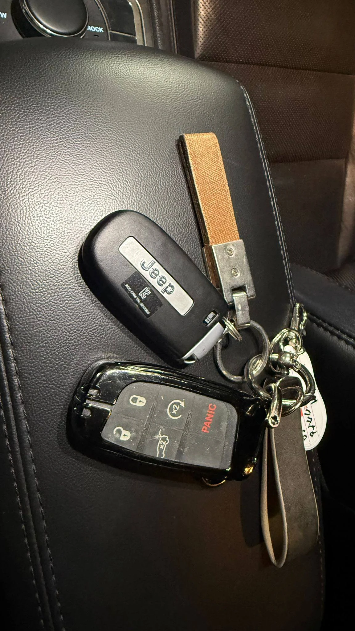 Jeep Grand cherokee 3.6 V6 Limitet WK2 Очакваме внос , снимка 3 - Автомобили и джипове - 53998309