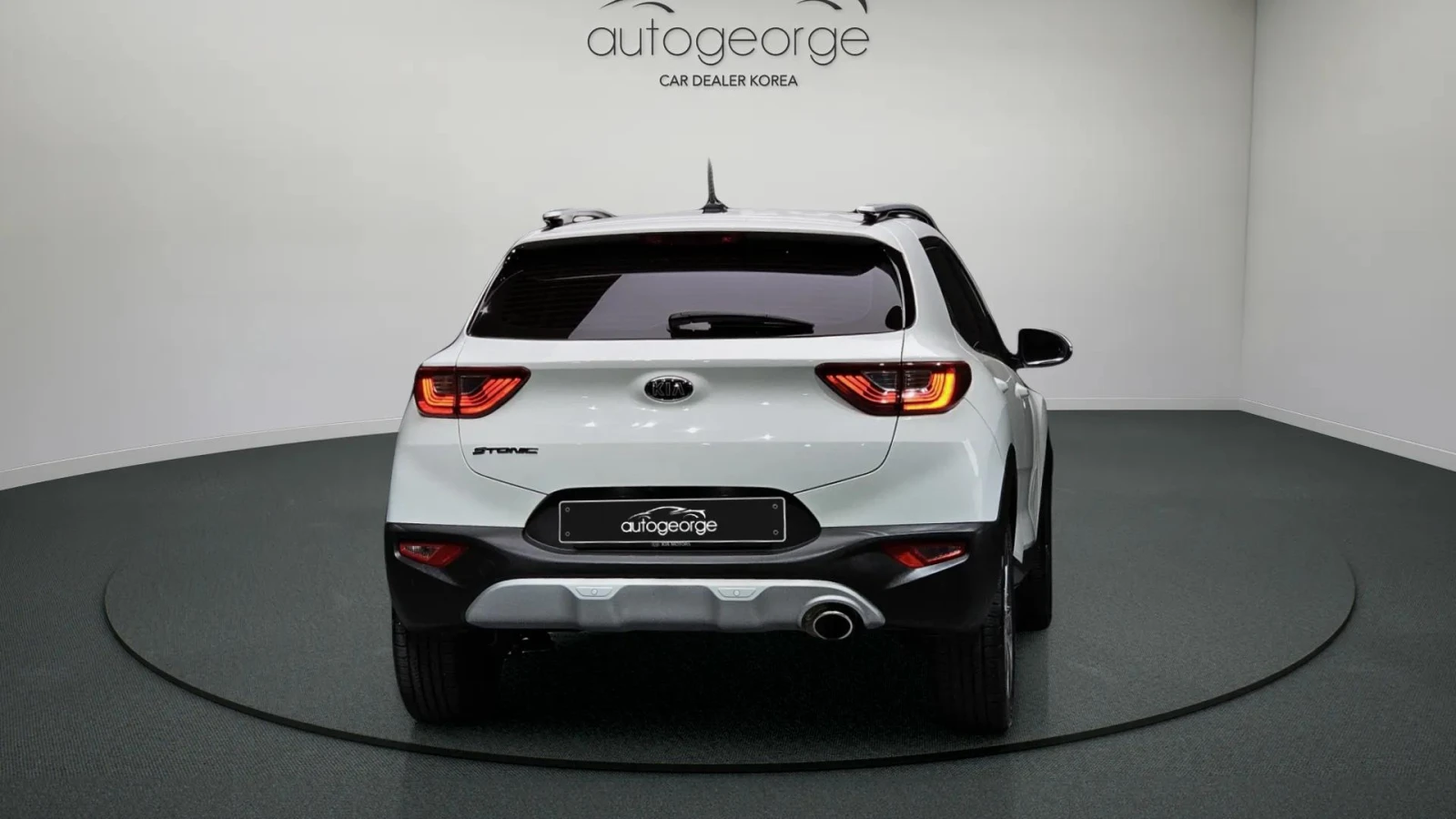 Kia Stonic 1.6 Prestige autogeorge.com, снимка 4 - Автомобили и джипове - 54136495