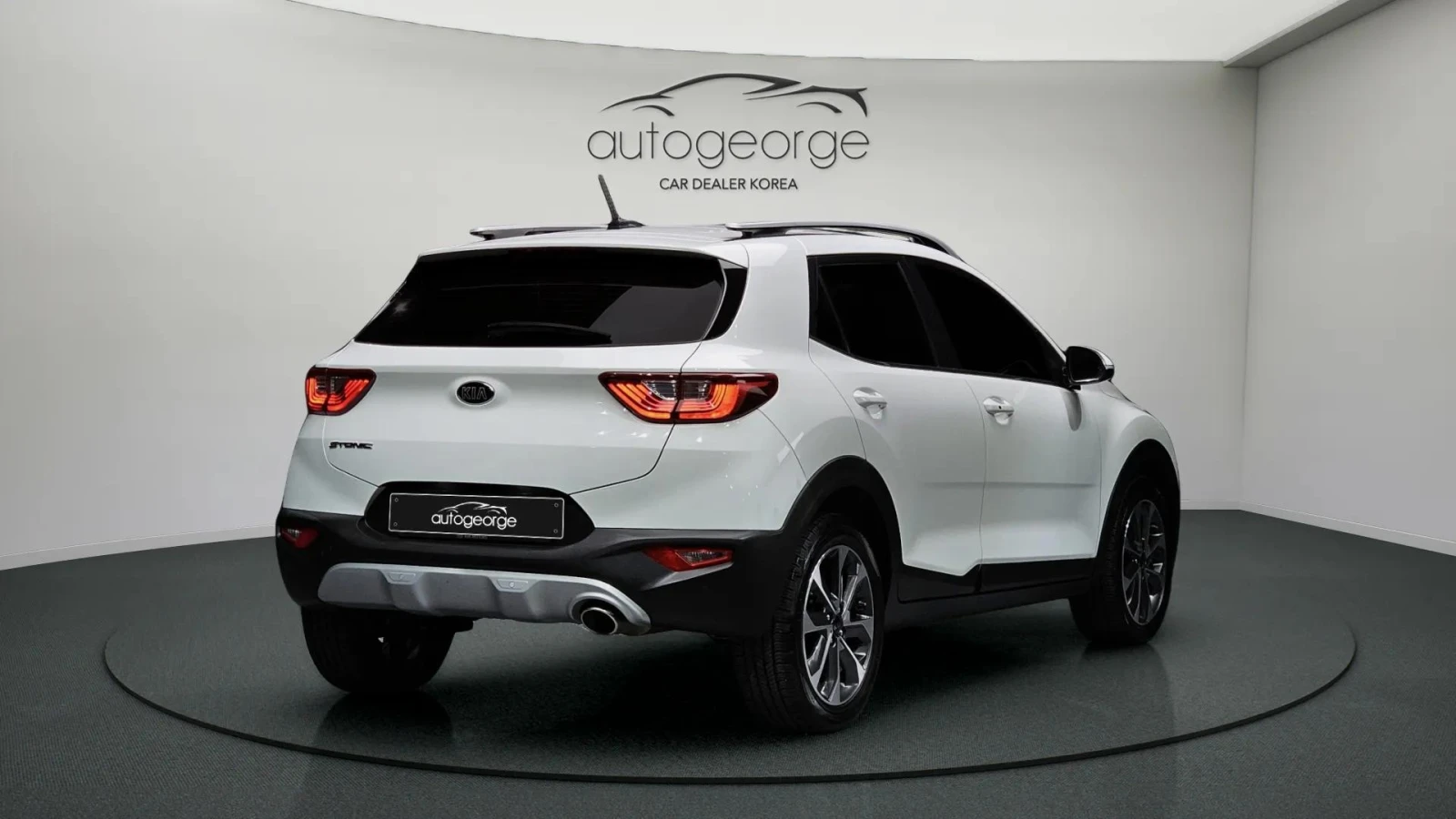 Kia Stonic 1.6 Prestige autogeorge.com, снимка 2 - Автомобили и джипове - 54136495