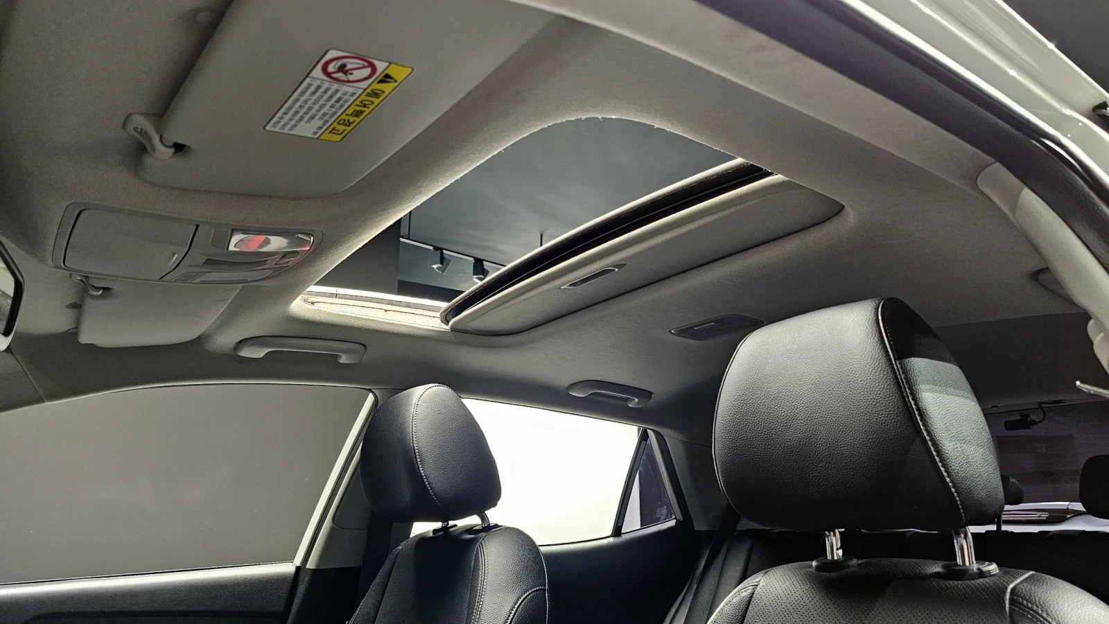 Kia Stonic 1.6 Prestige autogeorge.com, снимка 17 - Автомобили и джипове - 54136495