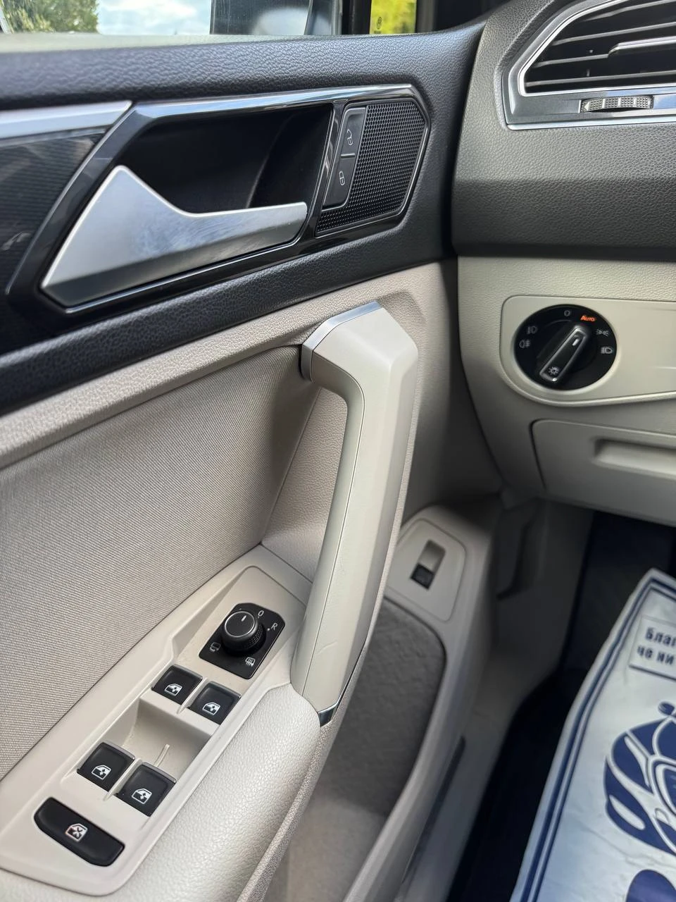 VW Tiguan 4 Motion, 2.0 TDI, SCR, снимка 4 - Автомобили и джипове - 54231843