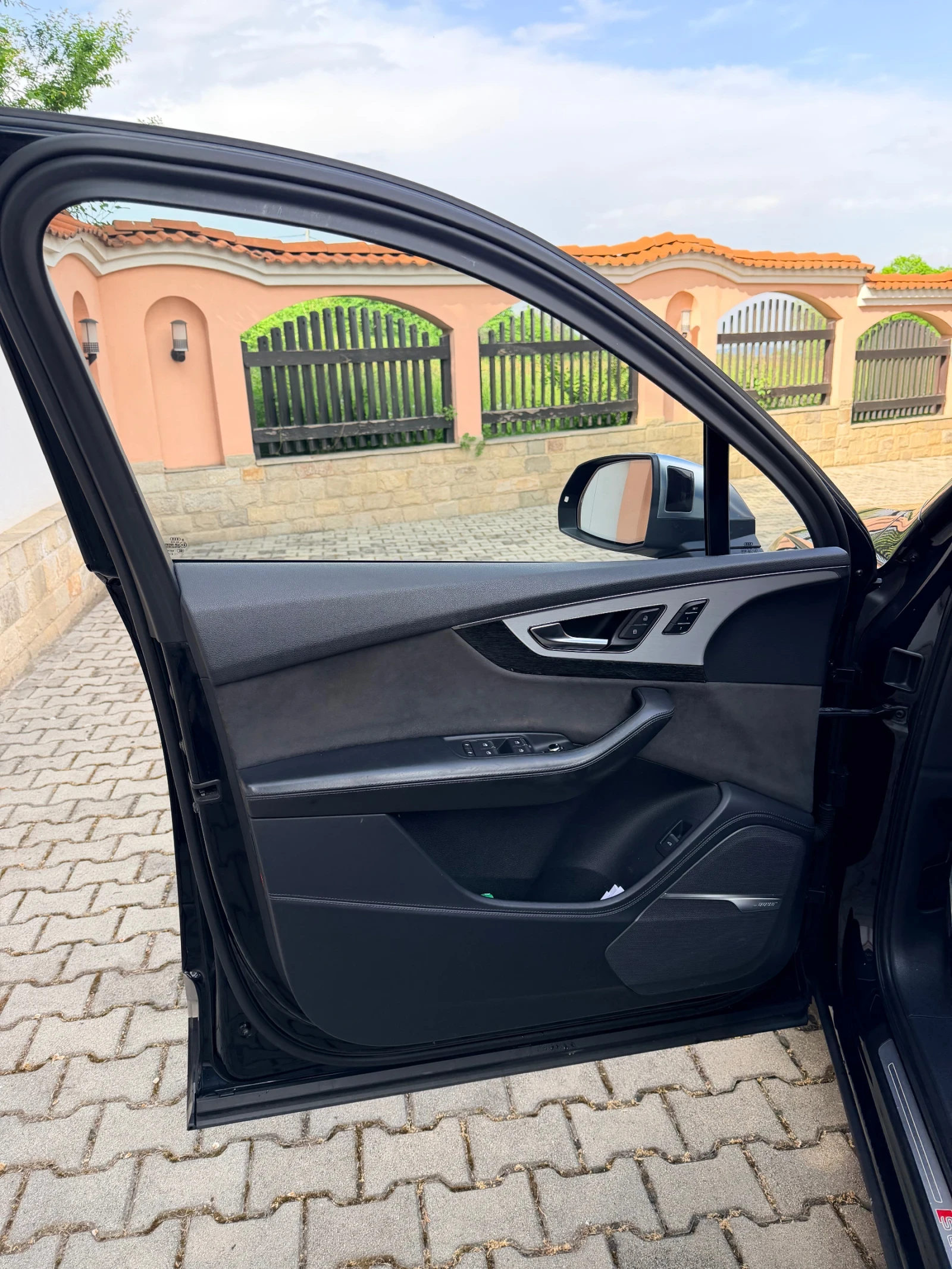 Audi SQ7, снимка 16 - Автомобили и джипове - 54828321