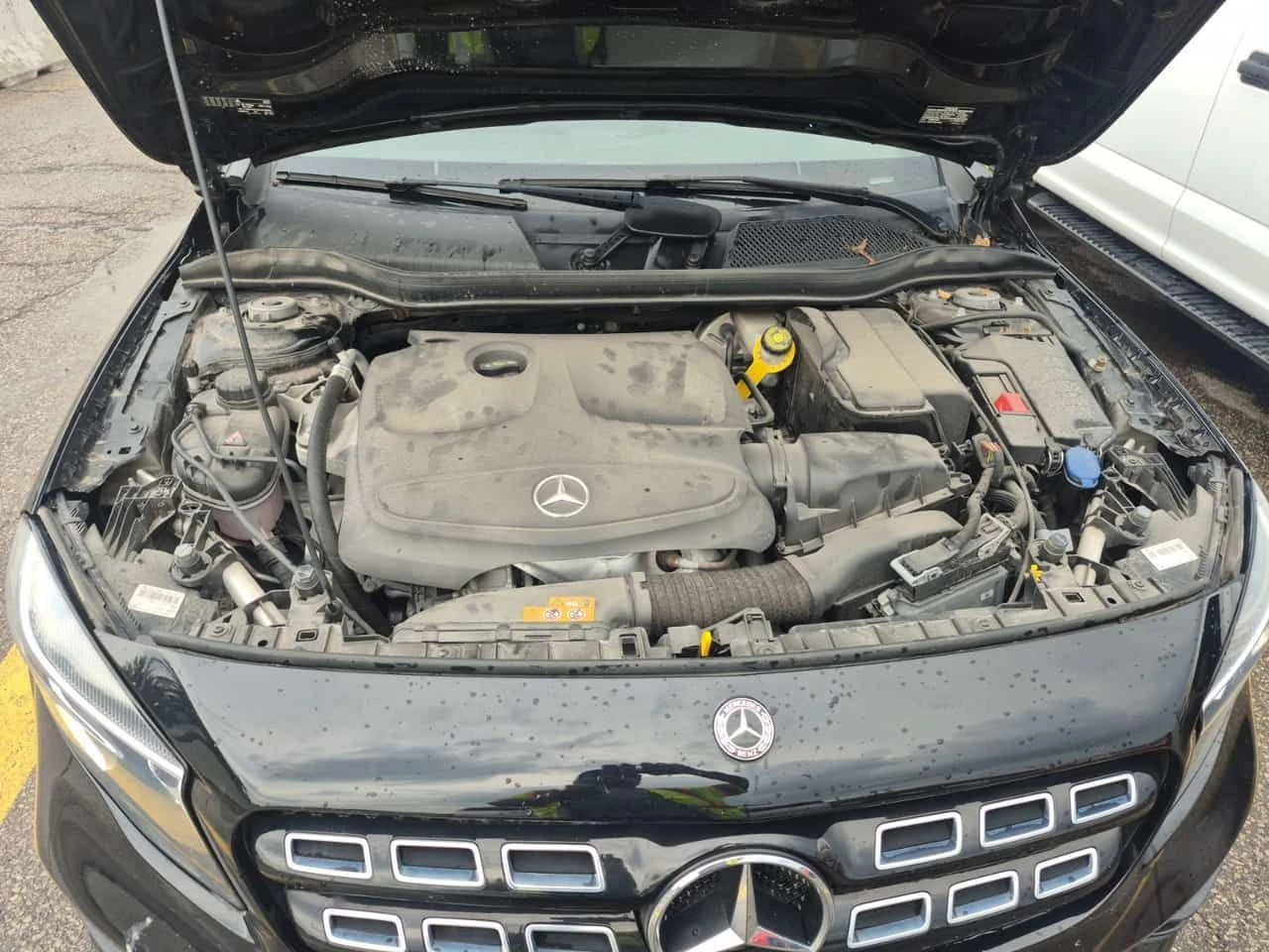Mercedes-Benz GLA * 250 * CARFAX * БЕЗ ПЪРВОНАЧАЛНА ВНОСКА, снимка 16 - Автомобили и джипове - 55642276