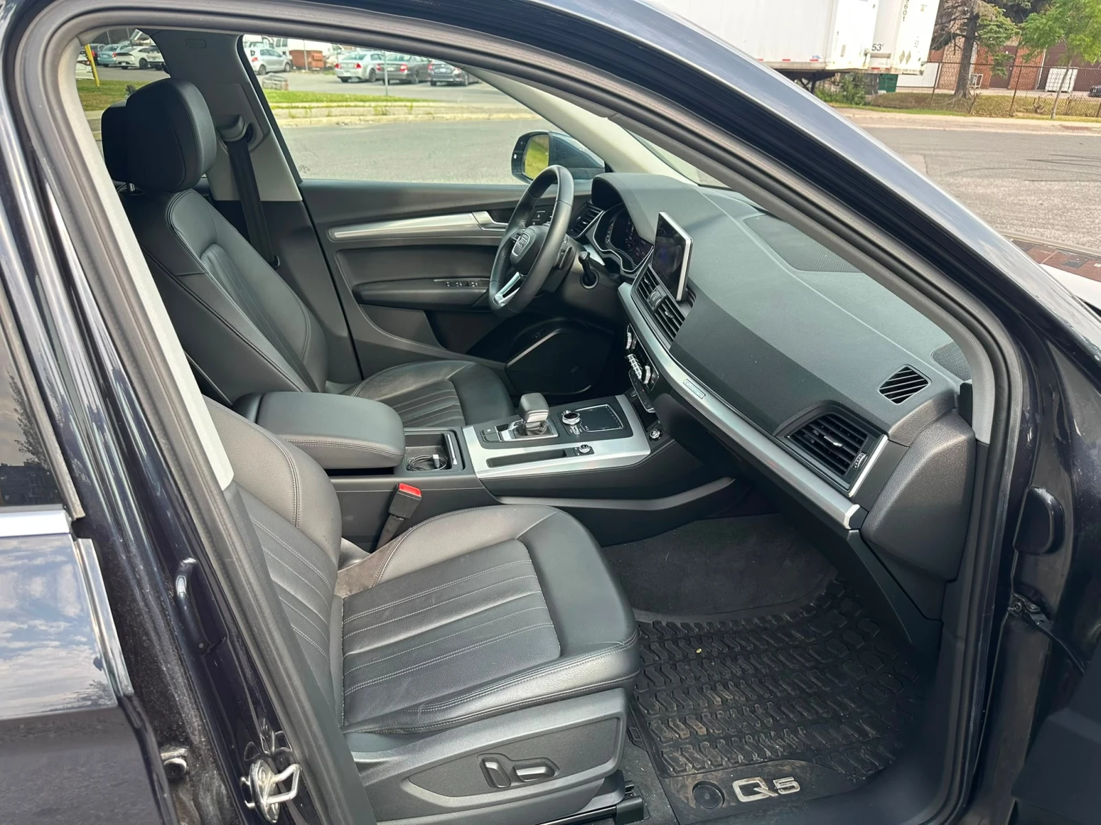 Audi Q5 * Progressiv * CARFAX * ЦЕНА ДО БГ, снимка 9 - Автомобили и джипове - 55940940