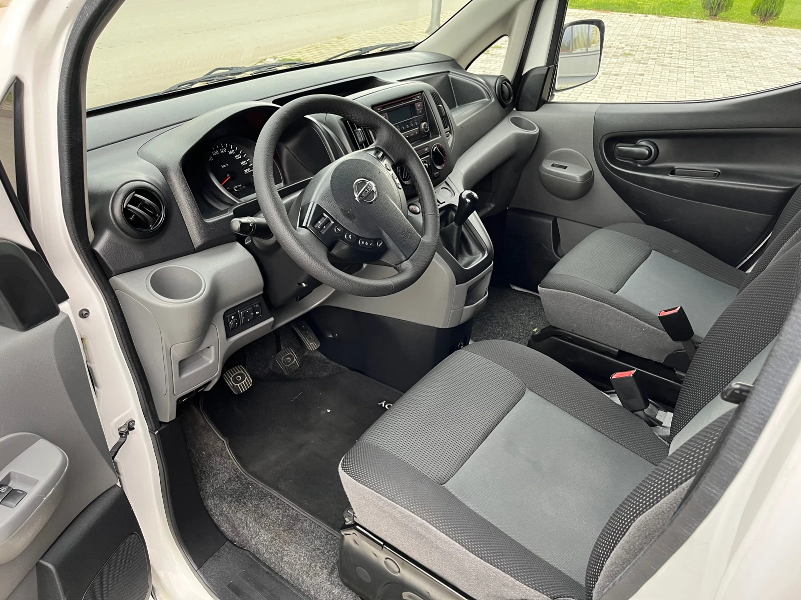 Nissan NV200 1.5dci 90k.c. * Bluetooth * Климатик * AUX - изображение 9