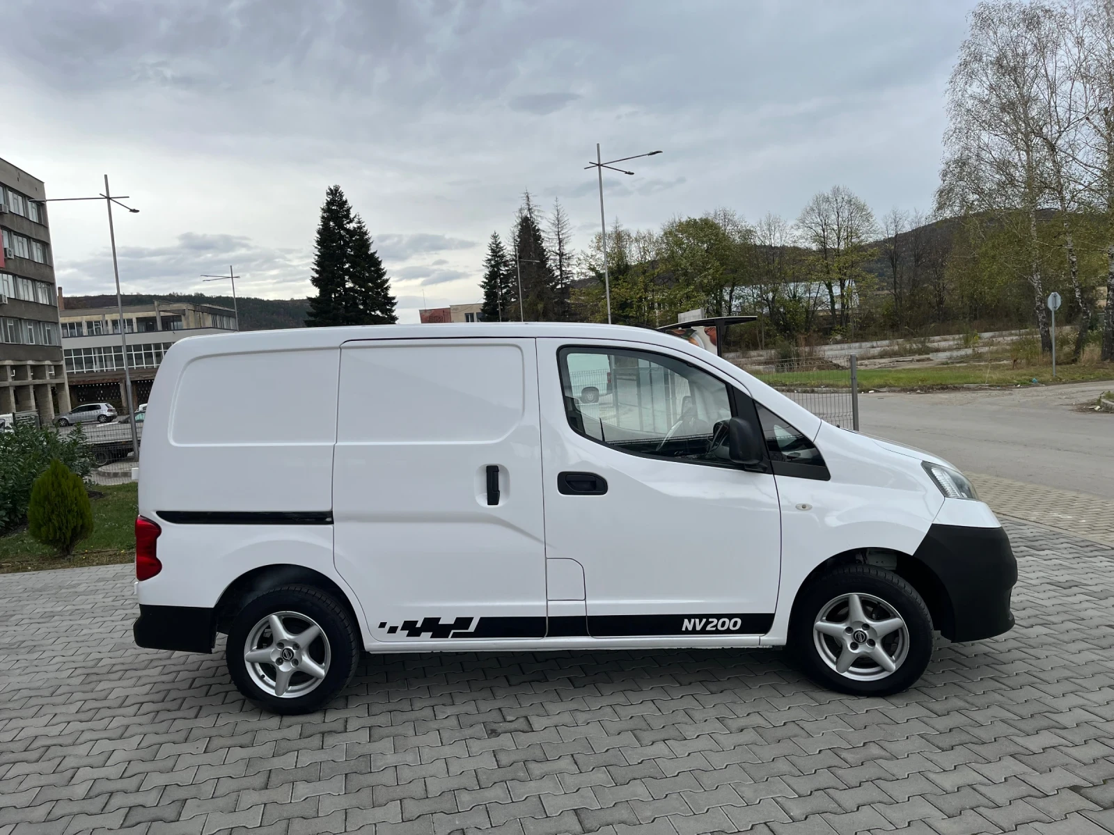 Nissan NV200 1.5dci 90k.c. * Bluetooth * Климатик * AUX - изображение 6
