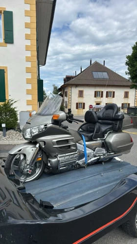Honda Gold Wing  1800    | Mobile.bg    2