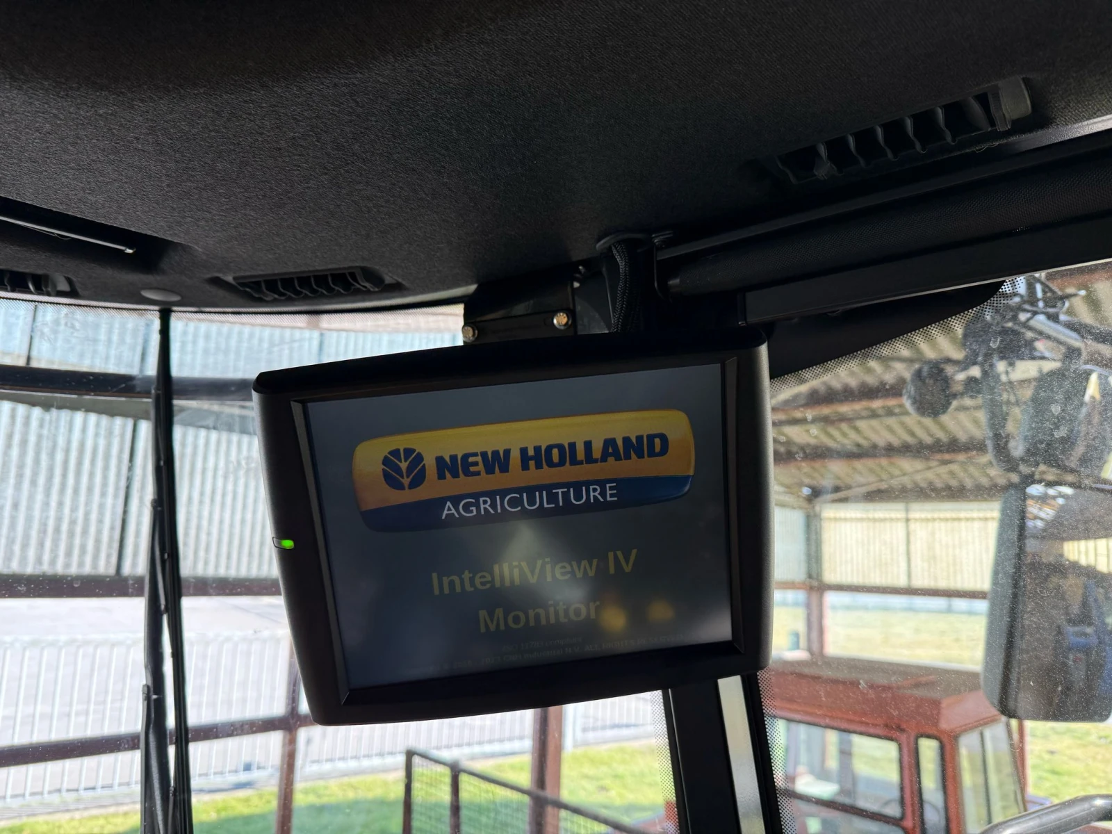  New Holland CR9.90 | Mobile.bg   11