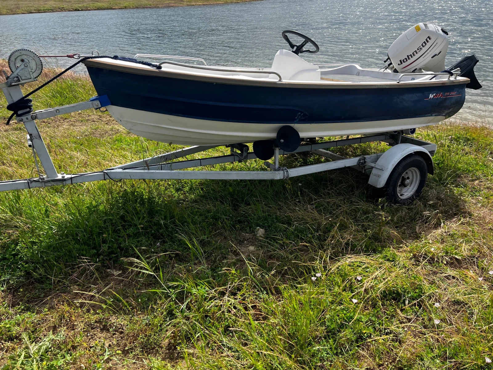  Wieker | Mobile.bg   1