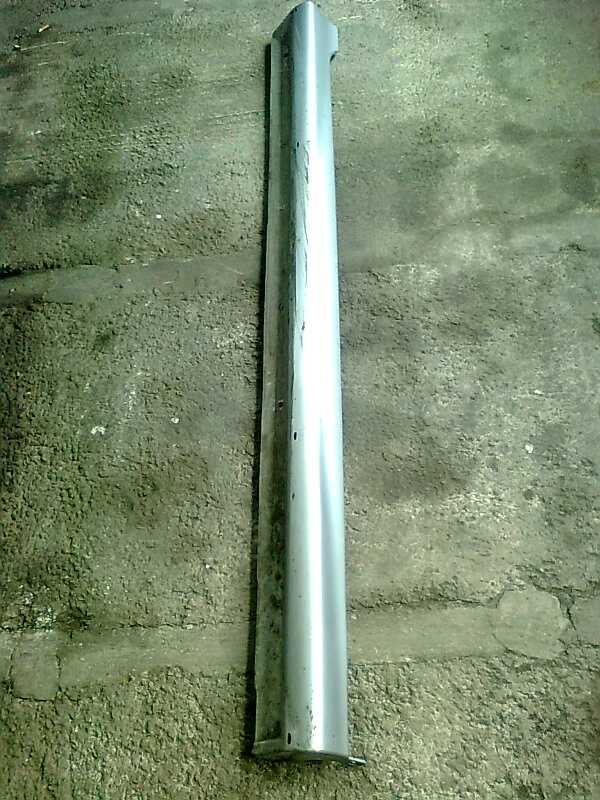 пластмасов декоративен външен праг десен за Мицубиши Лансер (1)