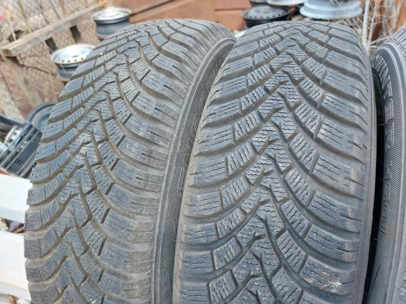 Гуми Зимни 175/70R14, снимка 2 - Гуми и джанти - 36663648