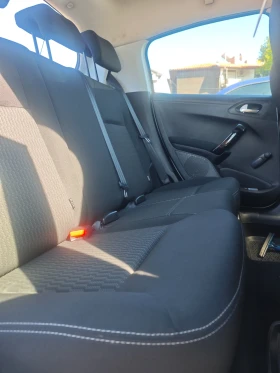 Peugeot 208, снимка 7