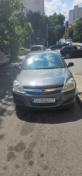 Opel Astra, снимка 1 - Автомобили и джипове - 44997723