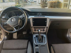 VW Passat NAVI* AVTOMAT* DISTRONIC* LIZING* , снимка 9