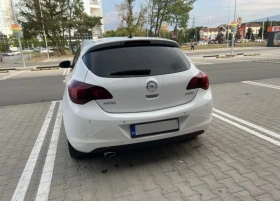 Opel Astra J 2012 1.4 Turbo facelift , с газ, снимка 4