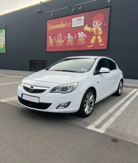 Opel Astra J 2012 1.4 Turbo facelift , с газ, снимка 1