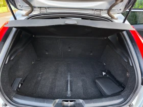 Volvo V40 2 .D4 .190 k.s  Rdesign. 8 степенен автомат - 20000 лв. / 10225.84 € - 43175541 16