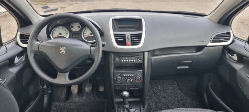 Peugeot 207 1.6 I KLIMA GAZ, снимка 10 - Автомобили и джипове - 48043527