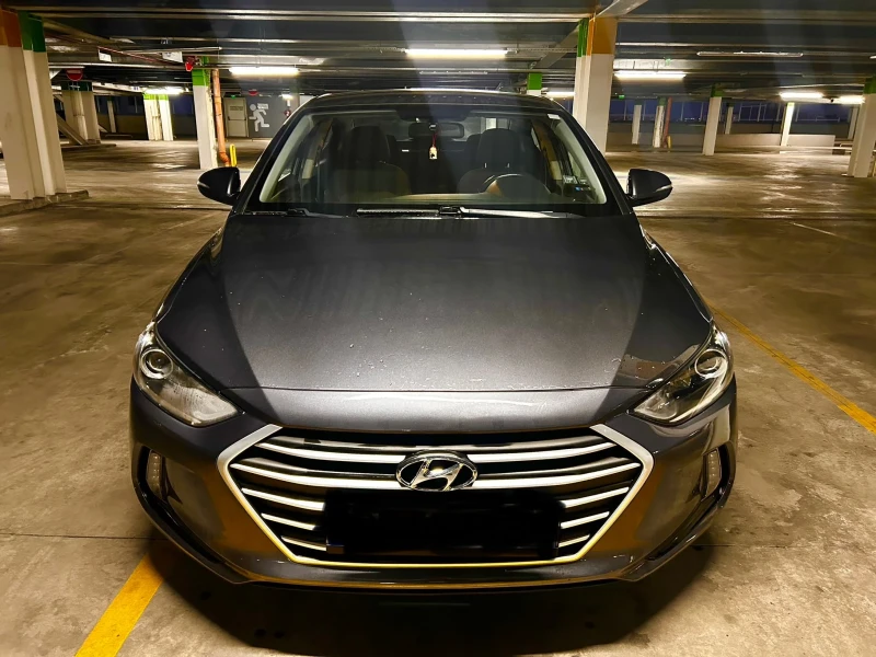 Hyundai Elantra 2.0i, снимка 1 - Автомобили и джипове - 48707593