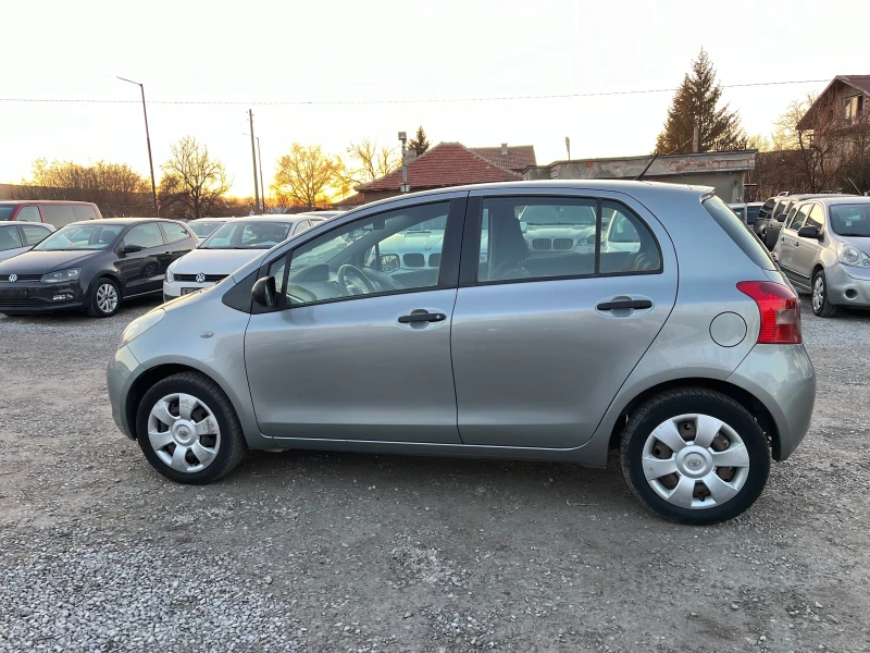 Toyota Yaris 1.0I VVT-I, снимка 6 - Автомобили и джипове - 49378397