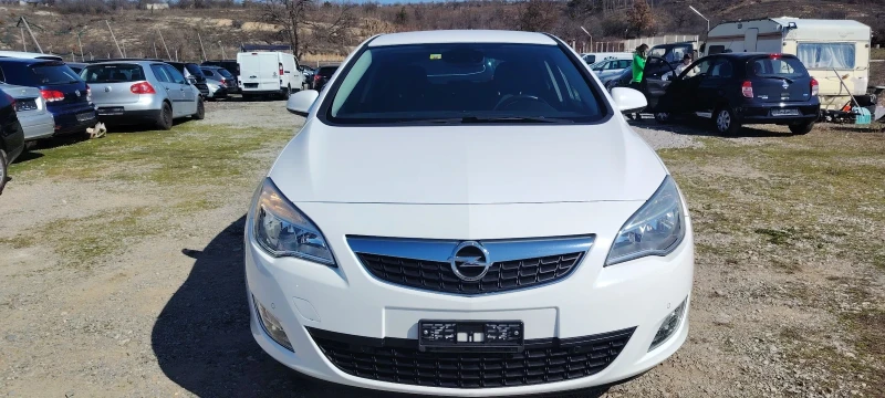 Opel Astra 1.4T-140к.с, снимка 2 - Автомобили и джипове - 49437223